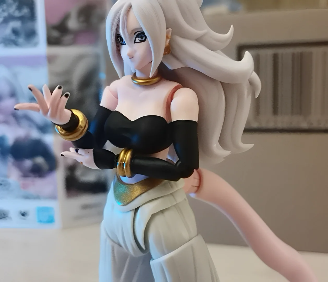 Bandai Anime Shf Dragon Ball Z Android 21 S.H.Figuarts Oryginalna figurka akcji 14,5 cm Anime Kolekcjonerska dekoracja Model Zabawki Prezent