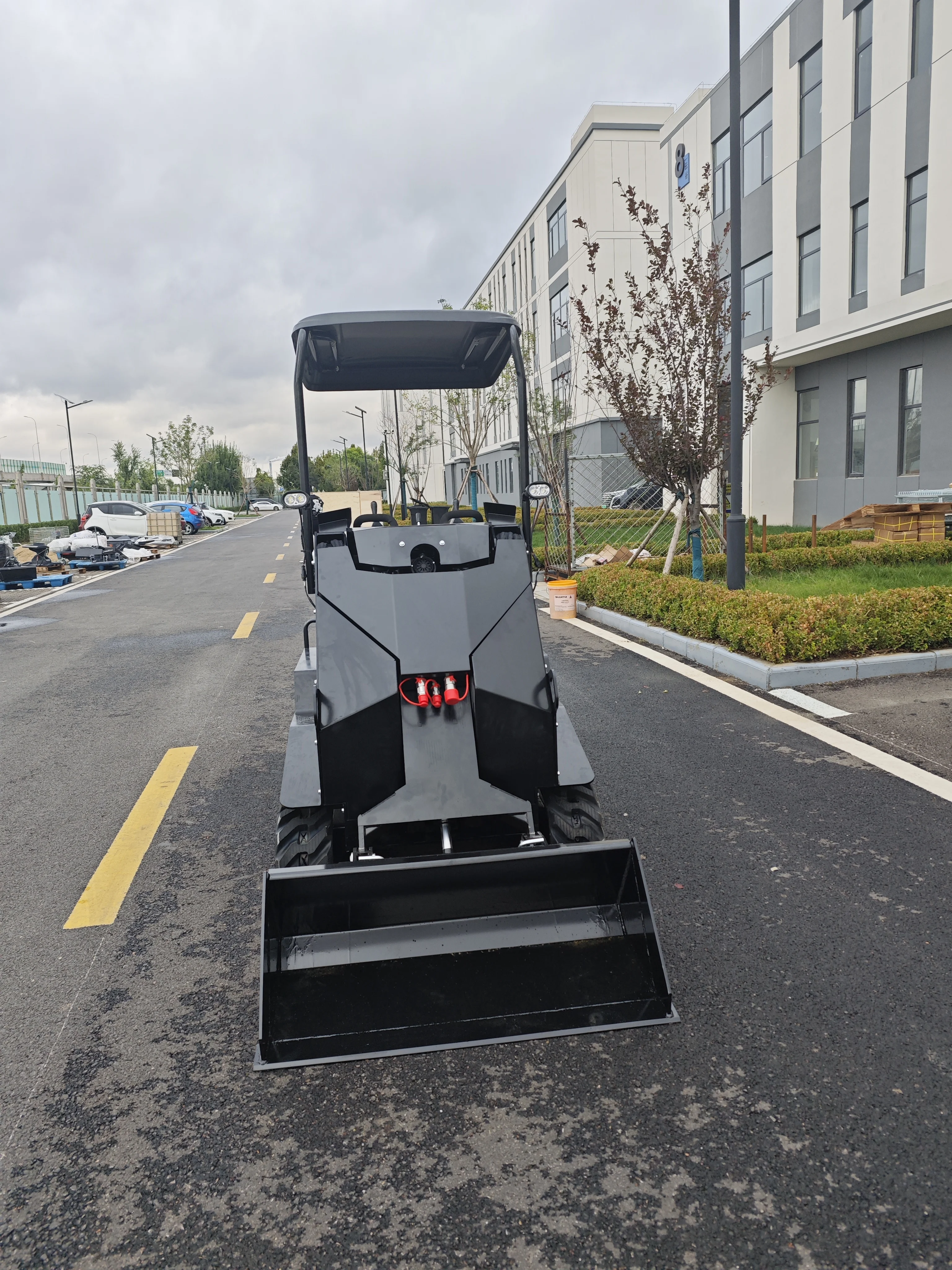 Индивидуальный эффективный и прочный мини-погрузчик с бортовым поворотом и усовершенствованными функциями Мини-погрузчик с бортовым поворотом