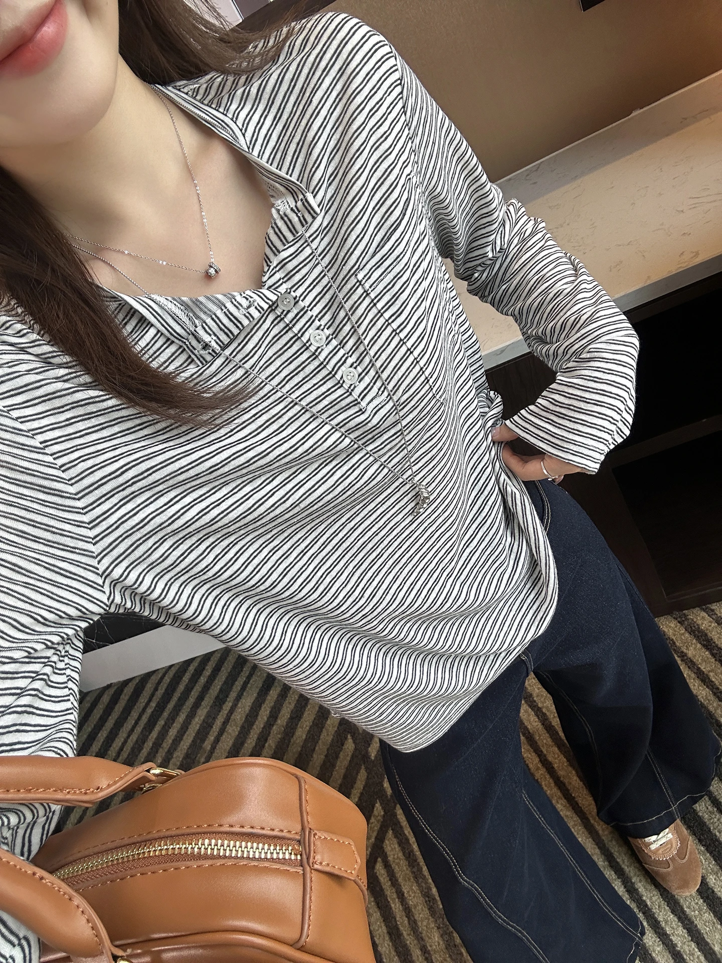Summer Lightweight  Linen Sun Protection Shirt Women's Summer Cool Loose Striped Long Sleeve T-shirt Casual Style V-neck
