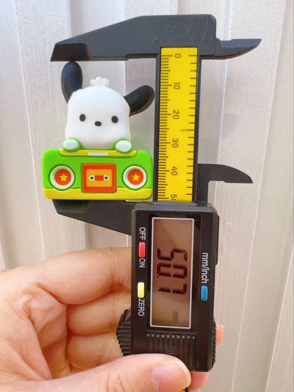 เครื่องเล่นเทปเฮลโลคิตตี้แบบการ์ตูนใหม่ ของตกแต่งเรซิ่นตั้งโต๊ะ สไตล์ทันสมัย