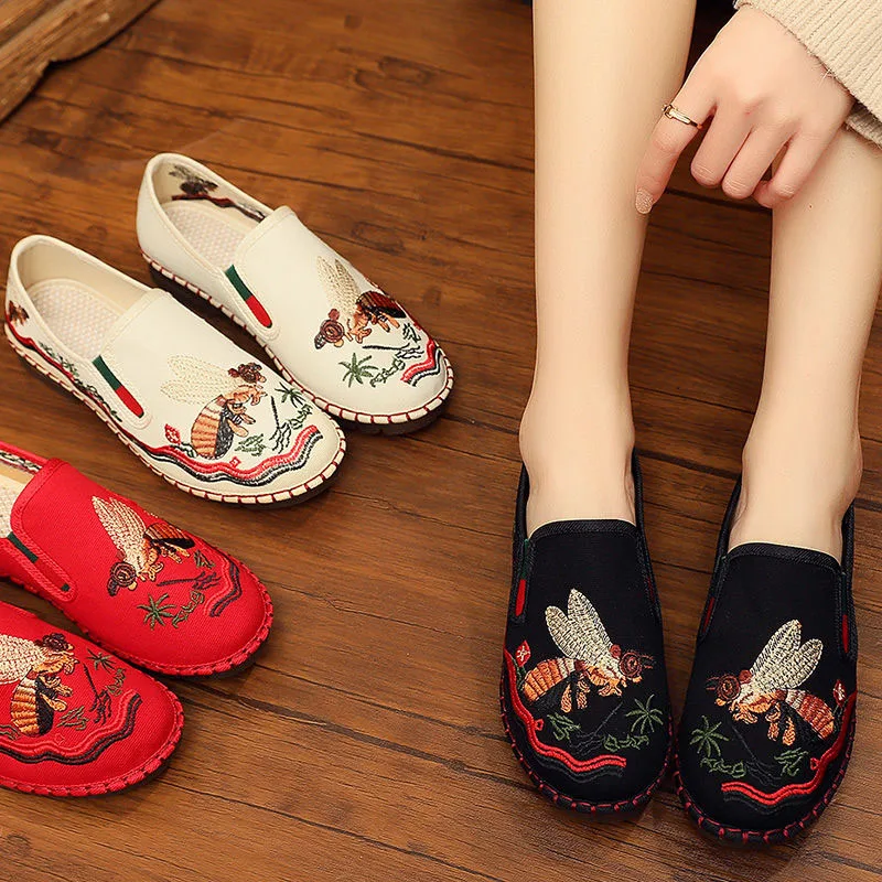 New Cloth Shoes Women's Embroidered Shoes Comfortable Women's Flat Casual Shoes