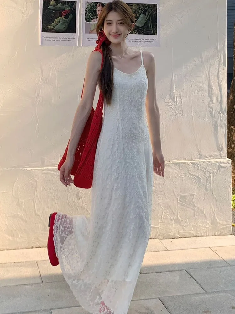 2025 جديد الأبيض الدانتيل الجاكار مثير حبال فستان طويل المرأة أنيقة Bodycon Casaul فستان المنزل الصيف الكورية الفاخرة مهرجان فستان