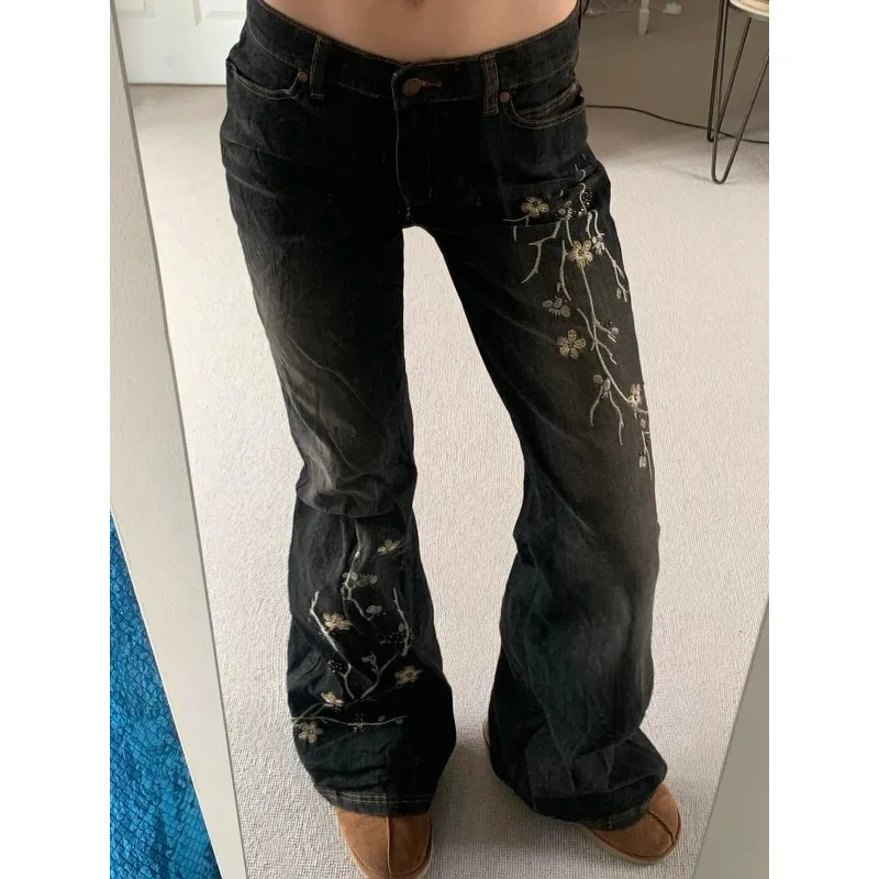 Thumbnail 3 - #6 Latest High Rise Denim Jeans Offers