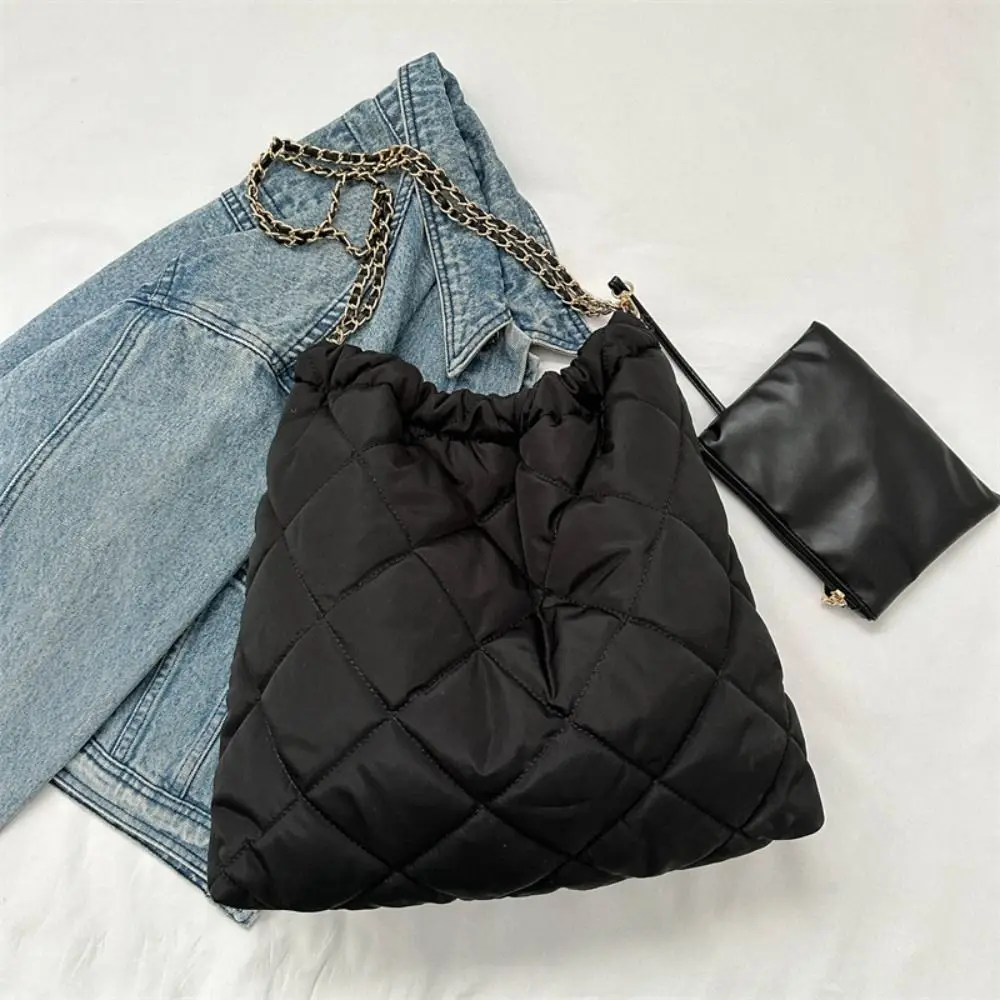 

Korean Style Drawstring Shoulder Bag Checkered Large Capacity Cotton-padded Tote Bag Lightweight Solid Color Nylon Handbag