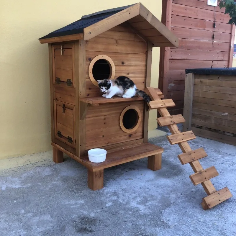 Outdoor cat house indoor and outdoor cat house villa, double-layer solid wood household all-season cat nest