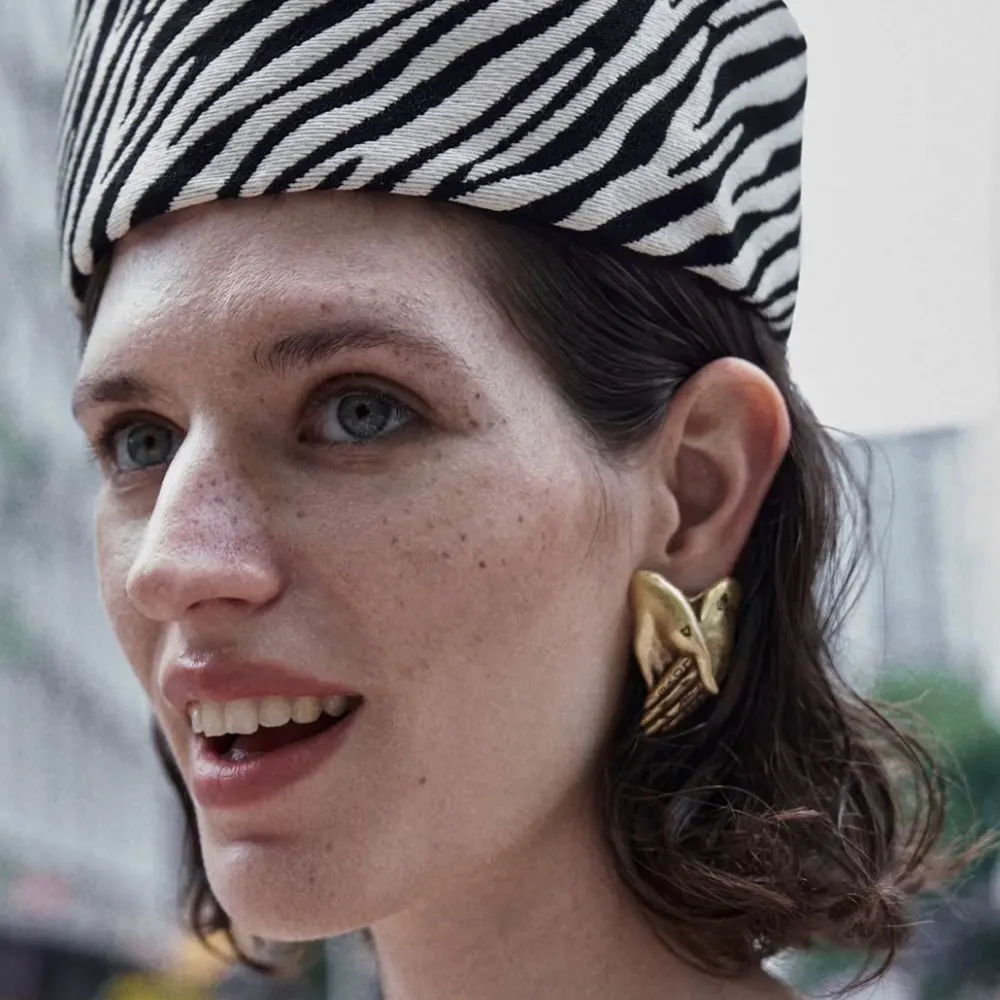 new-retro-berets-hat-for-women-british-autumn-winter-fashion-zebra-print-berets-ladies-hepburn-top-hat-high-quality