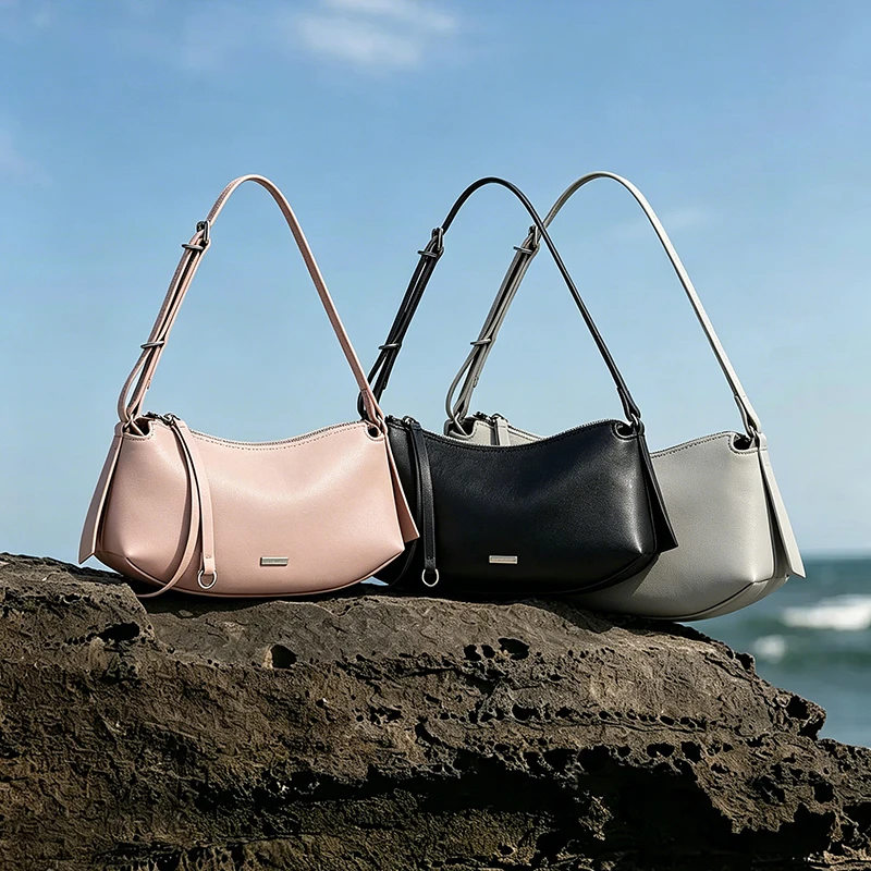 2026 New Minimalist Commuter Single Shoulder Crossbody Bag Luxury Leather Design Moon Tooth Underarm Bag for Women