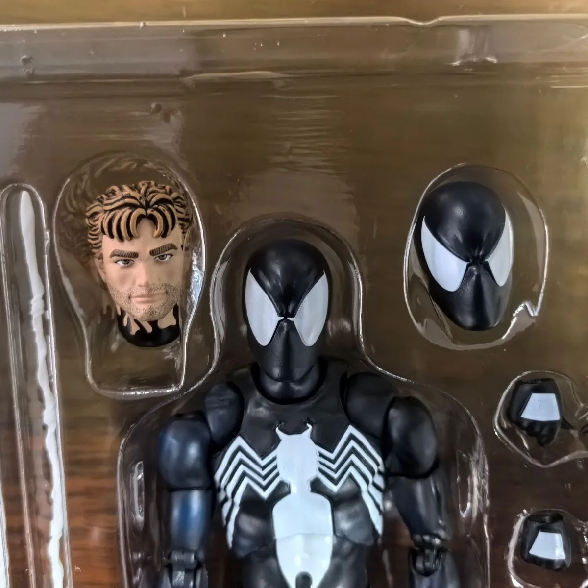 Comic Book Version of Symbiote Spider-Man Venom Battle Suit Peter Parker Action Figures