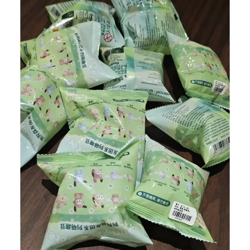 

Sanrio Characters Figure Pochacco Cinnamoroll Pompompurin Animal Model Mini Blind Box Children Toy