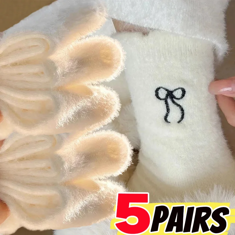 

Новые модные теплые пушистые носки с бантом для женщин Harajuku Sweet Middle Tube, белые носки, мягкие дышащие свободные короткие носки до щиколотки, чулочно-носочные изделия