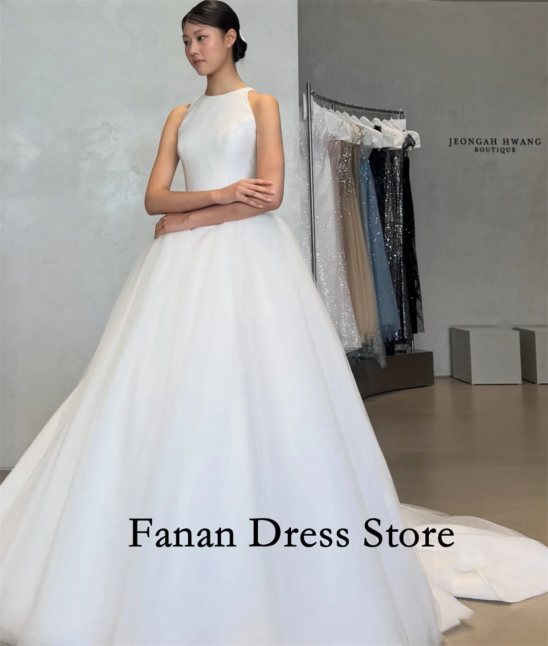 Korean O-Neck Lace-up Simple A-Line Wedding Dress White Sleeveless Ivory Minimalist Maternity Bridal Gown For Photoshoot