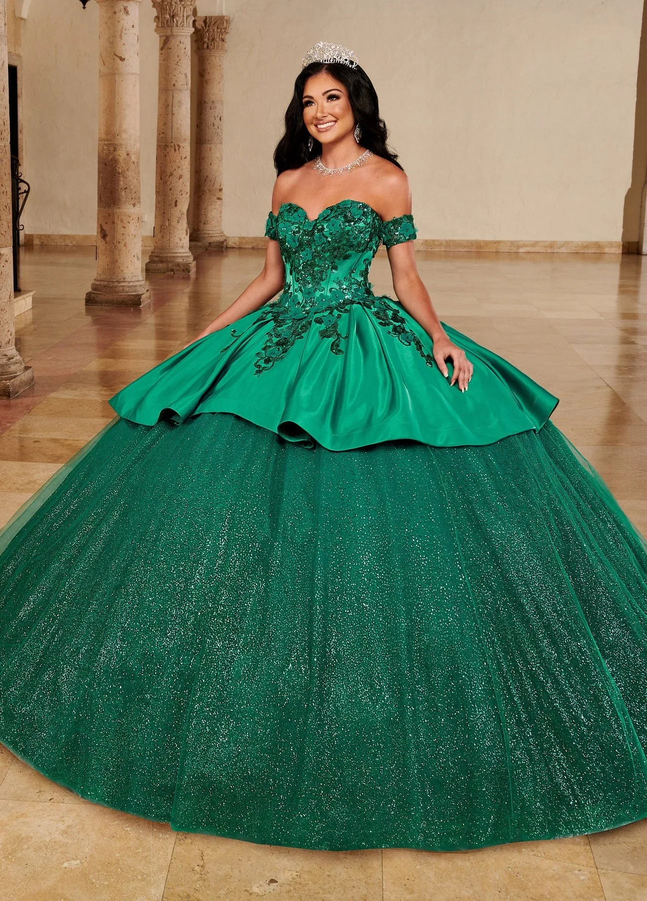 Verde Charro Quinceanera Vestidos Vestido De Baile Fora Do Ombro Lantejoulas Apliques Puffy Mexicano Doce 16 Vestidos 15 Anos