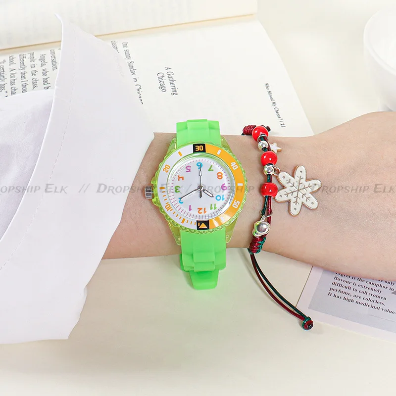 Reloj analógico para niños y niñas, pulsera de cuarzo resistente con números coloridos, banda de silicona suave