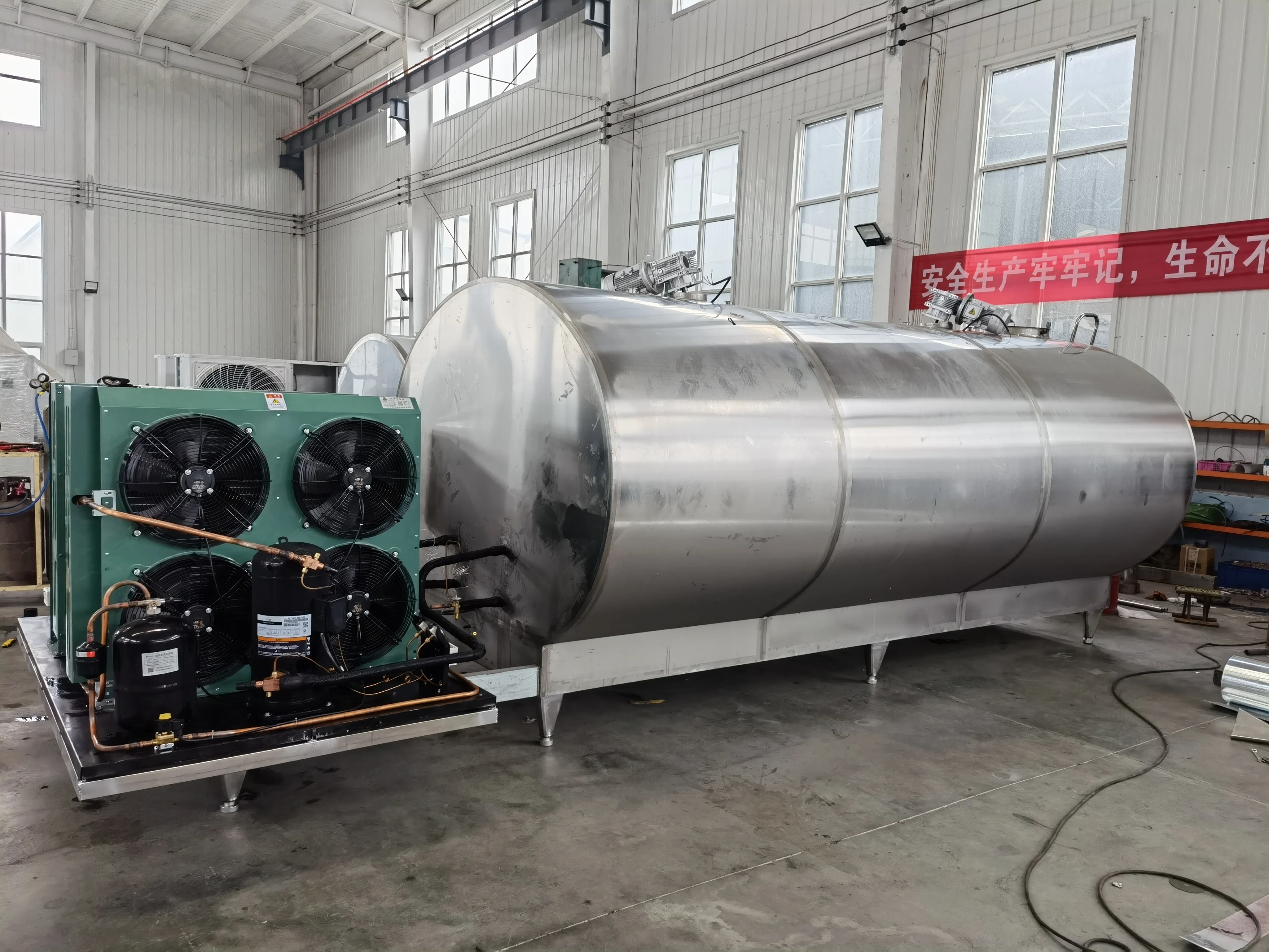 Solar Milk Cooling Tank With Condensing Professional Factory