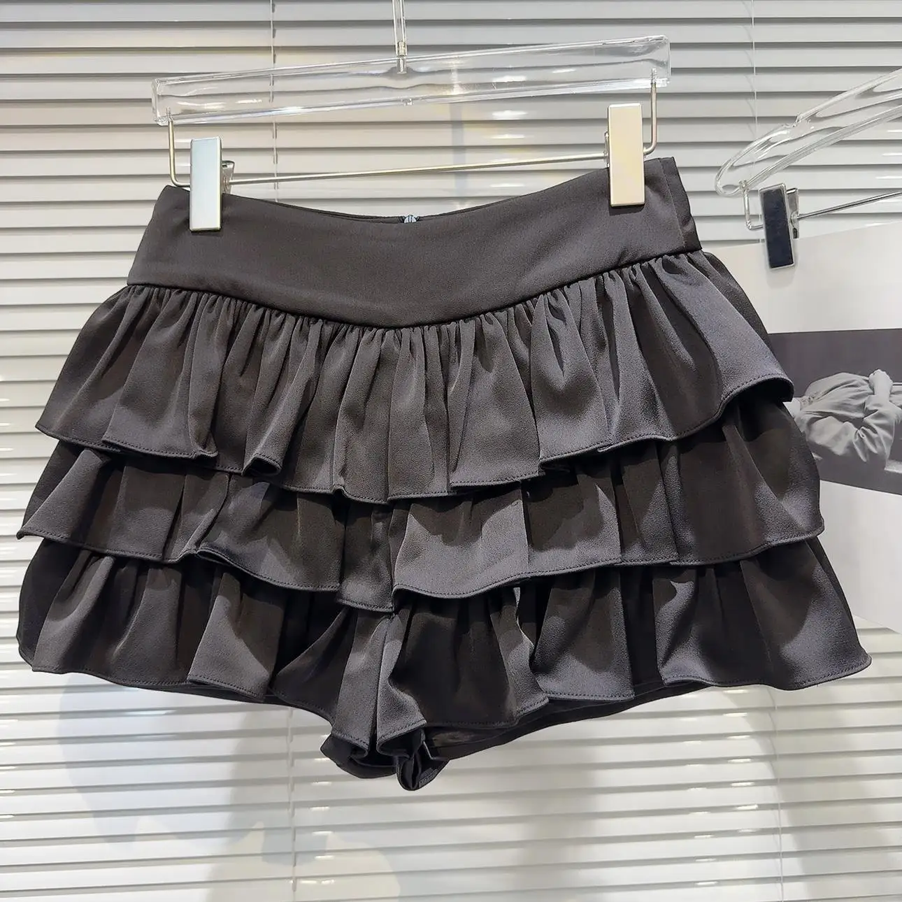

2025 new niche multi-layer lotus lace solid color skirt short y2k skirt