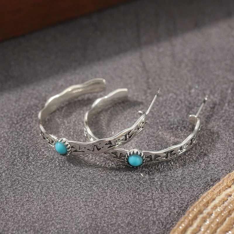 Ethnische Silberfarbene Blaue Stein-Ohrhänger für Damen Metall Handgeschnitzte Geometrische Ohrringe für Party und Alltag – Detail 4