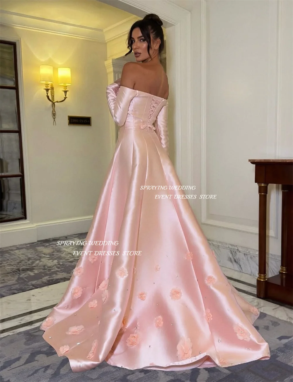 ชุดราตรีสีชมพูซาตินพิมพ์ลายดอกไม้ 3 มิติ สไตล์ซาอุดิอาระเบีย แบบเปิดไหล่ ทรงเอไลน์ ยาว สำหรับงานเลี้ยงหรืองานพิธีการ  สามารถสั่งตัดได้