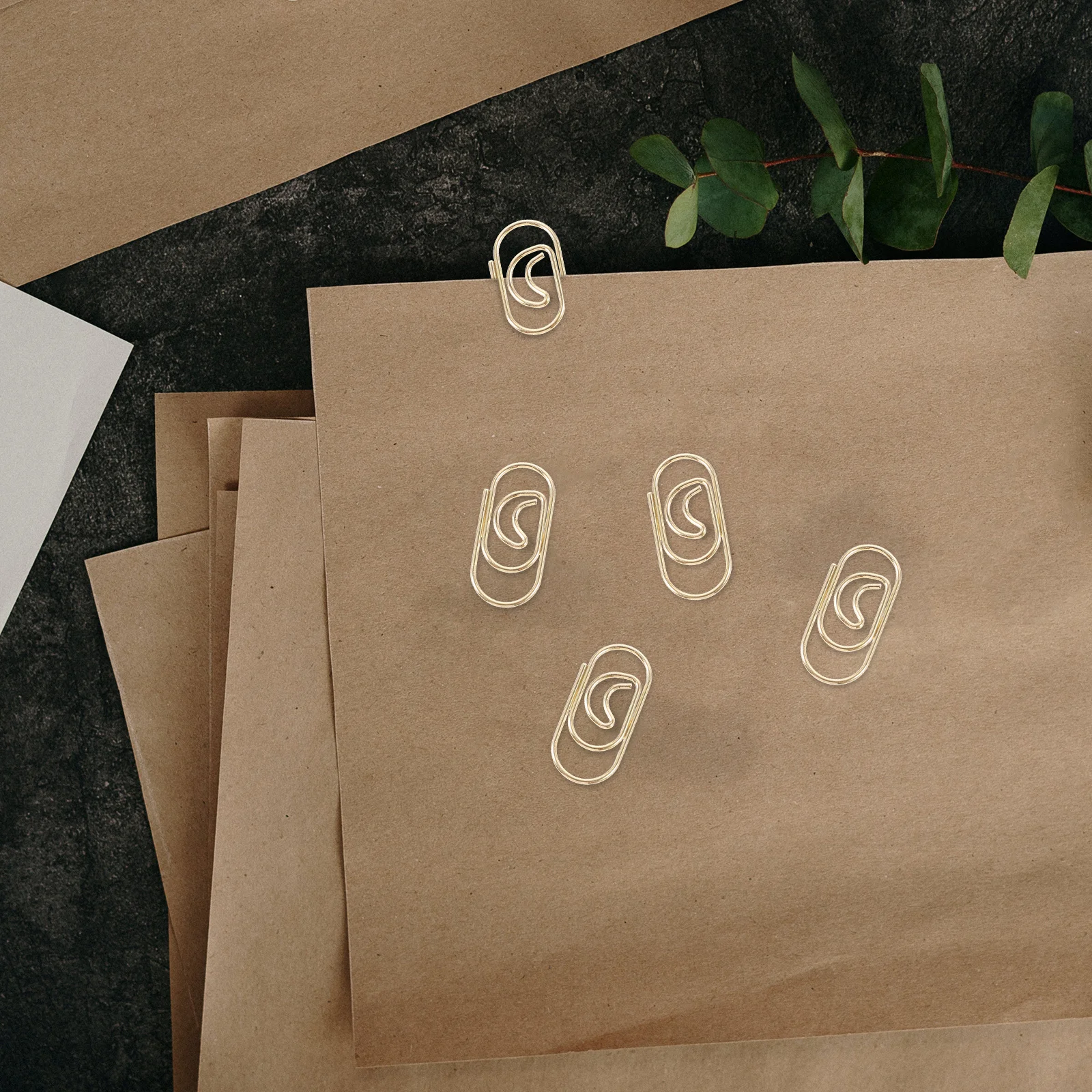 

100Pcs Adorable Paper Clips Decorative Office Accessories Strong Clamping Force Reliable Use Cute Paper Clips Office Supplies