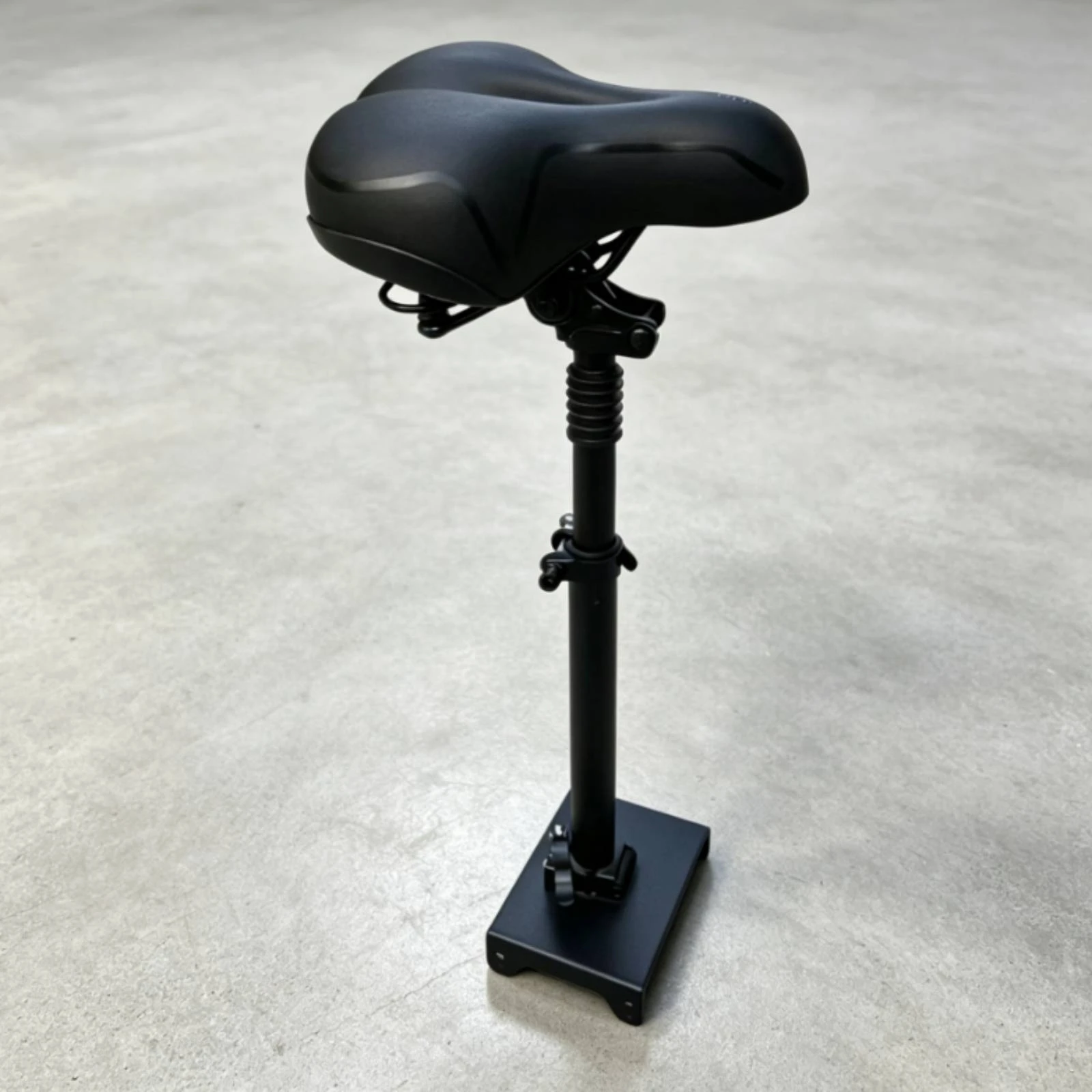 Scooter Seat Assembly Shock-Absorbing Scooter Seat with Suspension Accessory Quick-Install Compact for Commuters