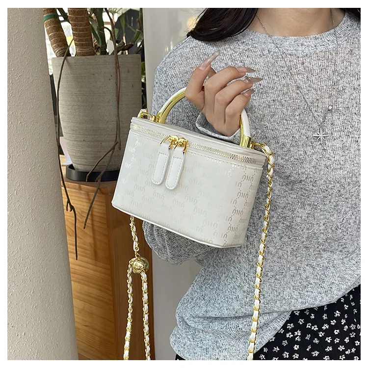 

2025 New Women Letter Box Chain Bag Mini Crossbody Shoulder Handheld Designer Chic Purse‌