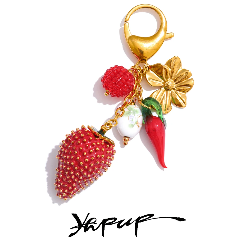 Yhpup Hot Style Red Enamel Fruit Flower Strawberry Keychain Pendant Car Key Chains Jewelry Gift Decoration Accessories