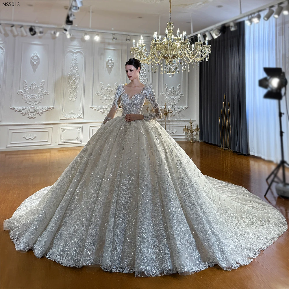 تخصيص NS5013 أماندا نوفيس 2026 نموذج جديد فستان الزفاف اللؤلؤ