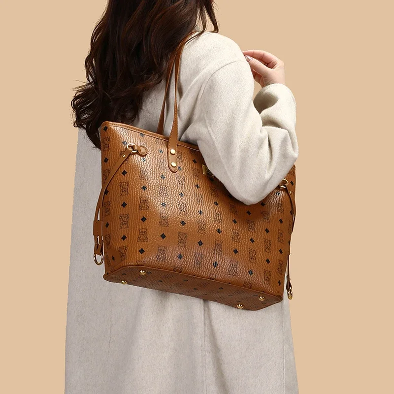 

Glamorous Ladies Handbag From Famous Designer, Leather Crossbody Shoulder Bag, Luxury Brand Tote For Women In Classic Elegant