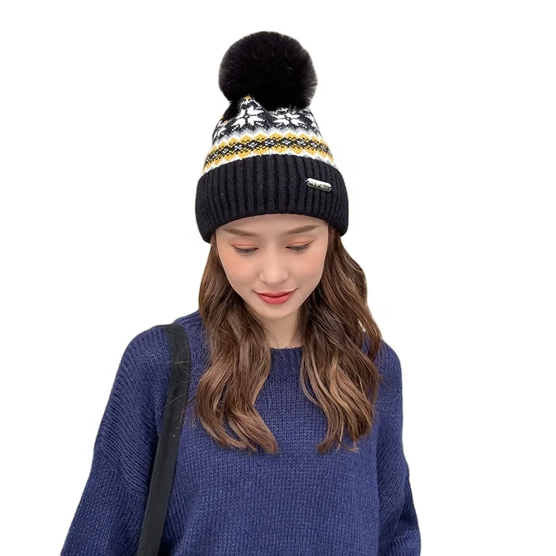 KENSHELLEY 2022 High Quality Winter Snowflake Big Brand Custom Christmas Beanie Soft Warm Thicken Knitted Beanie Hat With Lining