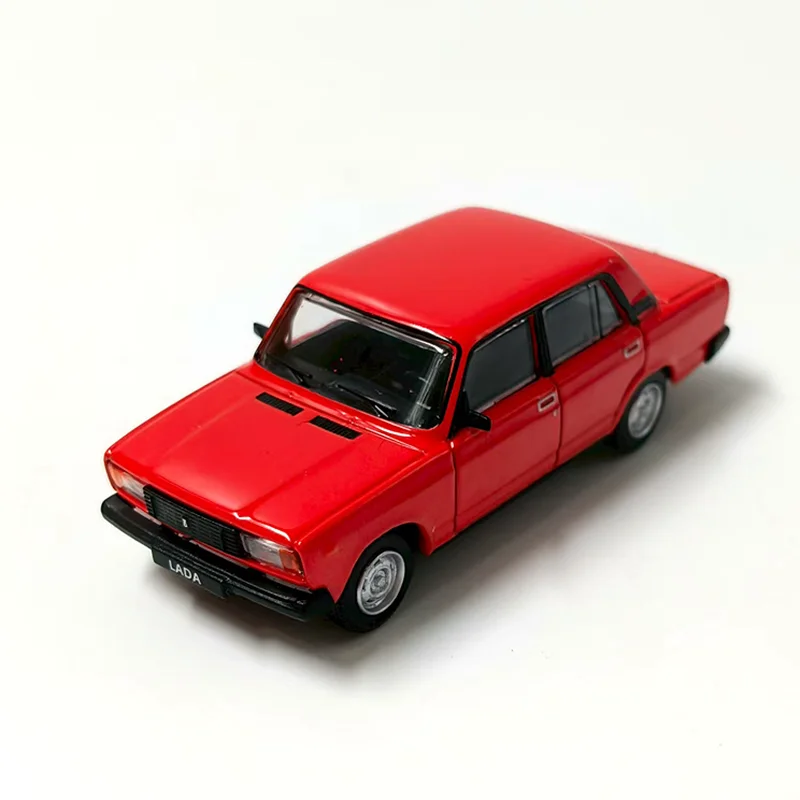 Perka 1/64 lada 2105 // FSO Polonez MR'87 نموذج سيارة مصنوع من خليط معدني حلي ثابتة ألعاب هدايا للكبار مقتنيات