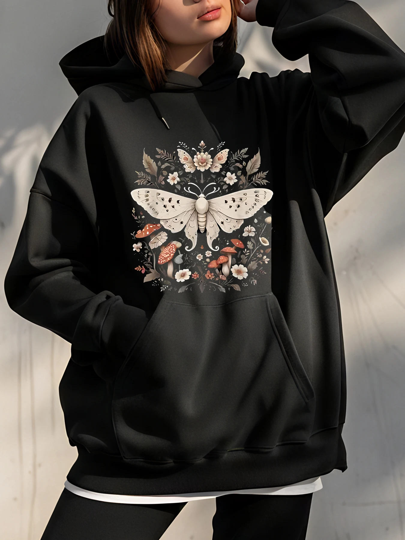 

Женская черная толстовка с цветочным принтом бабочки, повседневная толстовка, осенне-зимняя модная верхняя одежда, уличная одежда для женщин