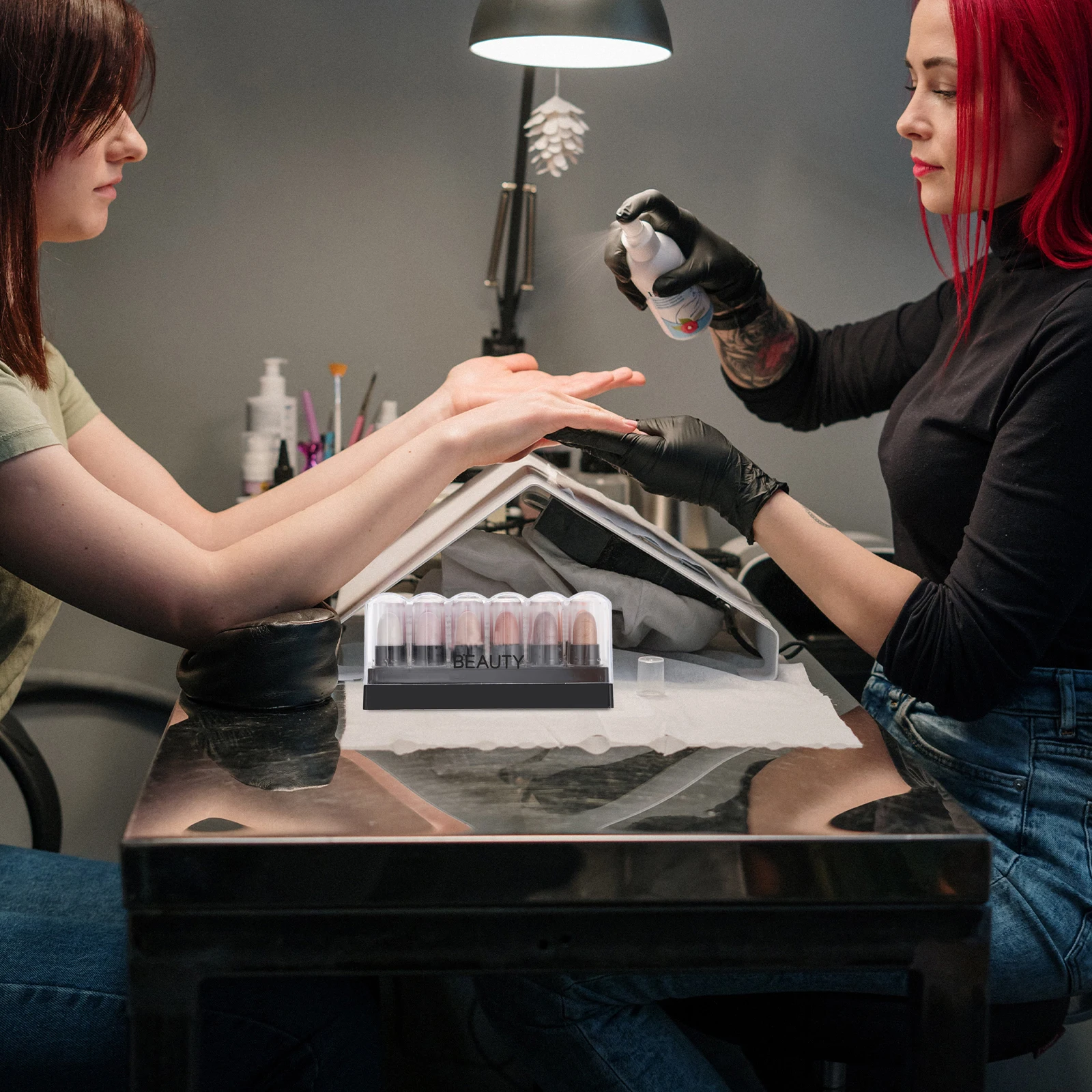 1箱のカラフルなアイシャドウスティック、よくできたマイルドなフォーミュラ、汚れ防止、長時間持続、見事なアイルック作成メイクアップ