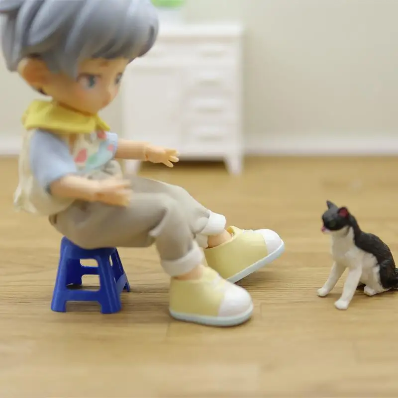 5 個シミュレーションミニプラスチックスツール小さな椅子モデル 1/12 ドールハウス家具セットドールハウスの装飾ごっこ遊びのおもちゃ子供のため