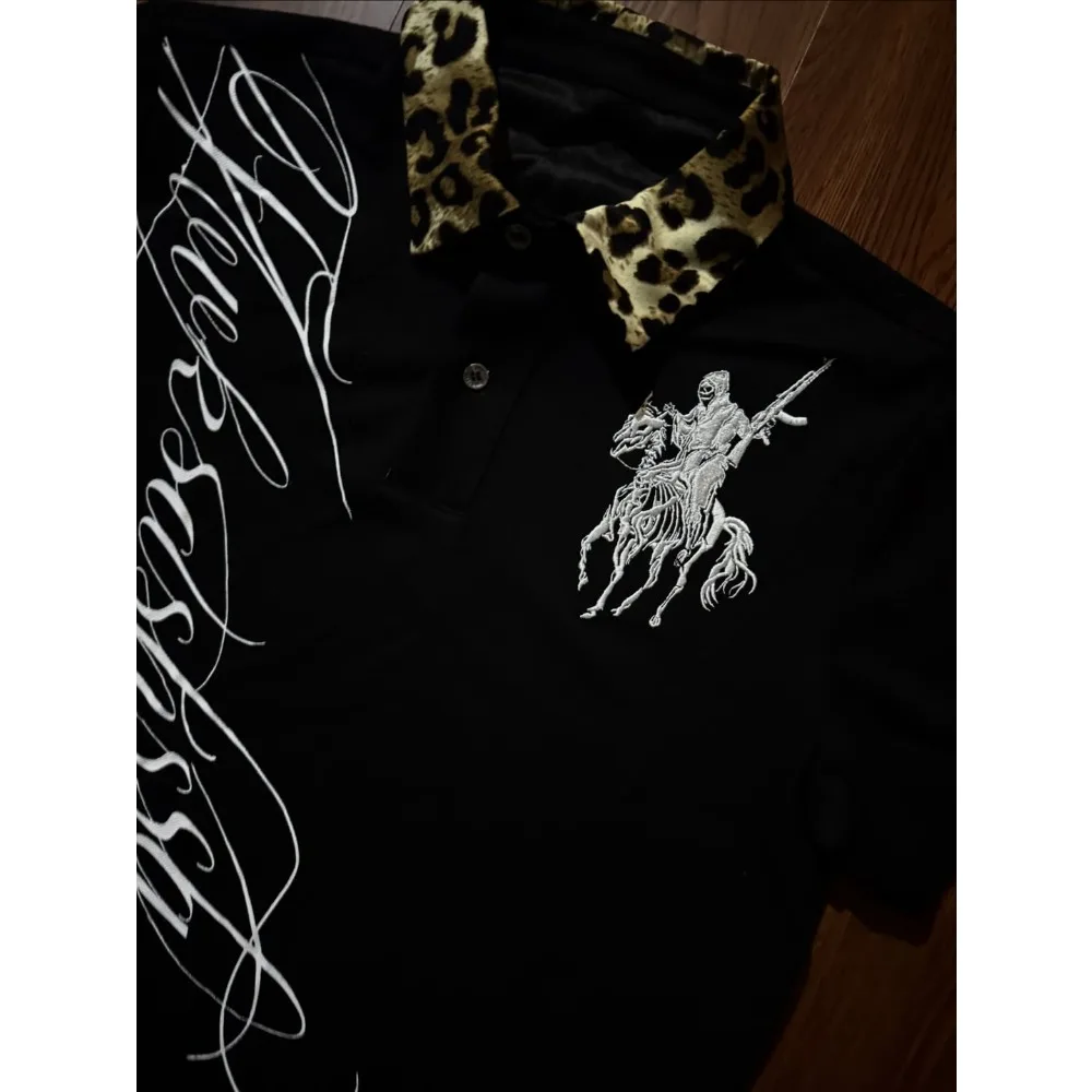 Y2K Gothic Leopardenkragen Poloshirt Retro Ritter Pferd Kurzarm T-Shirt Hip Hop Graffiti Streetwear Harajuku Loose T-Shirt – Detail 4