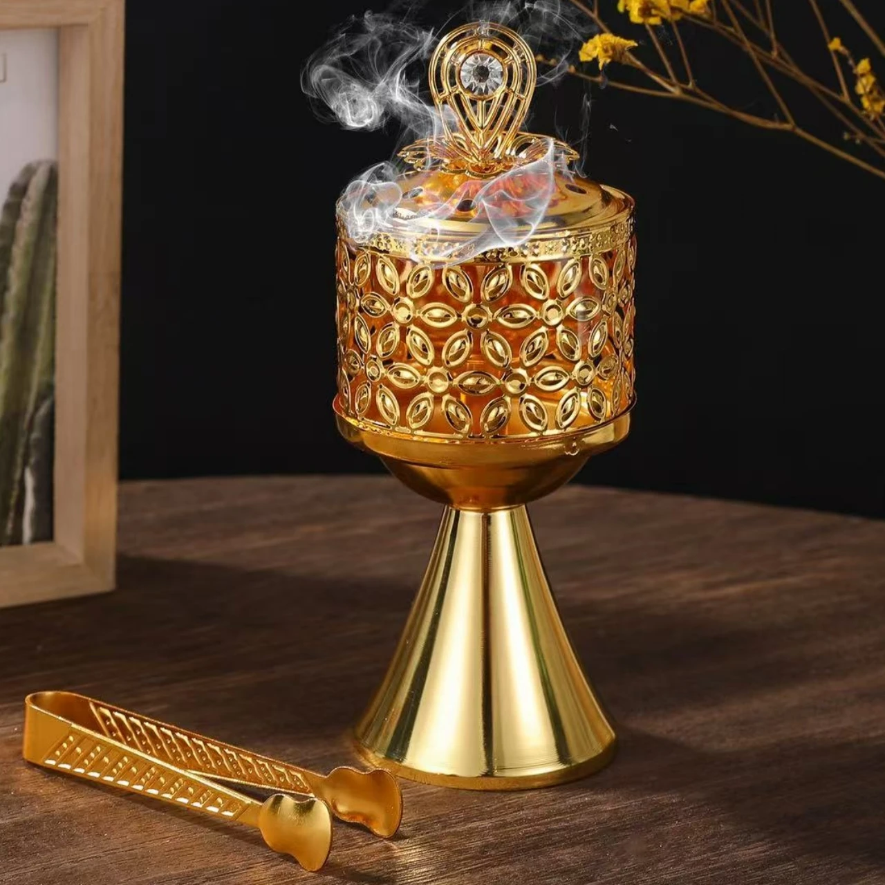 

Middle Eastern Aromatherapy Incense Burner,Metal Golden Sunflower Design Party Wedding Incense Burner Holder Home Decoration