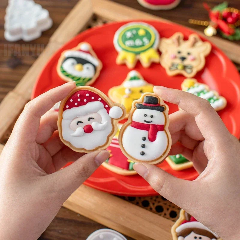 8/10Pcs Cookie Cutter Press Christmas Theme Biscuit Molds  Stamp Plastic Confectionery Kitchen Supplies DIY Baking Pastry Tools