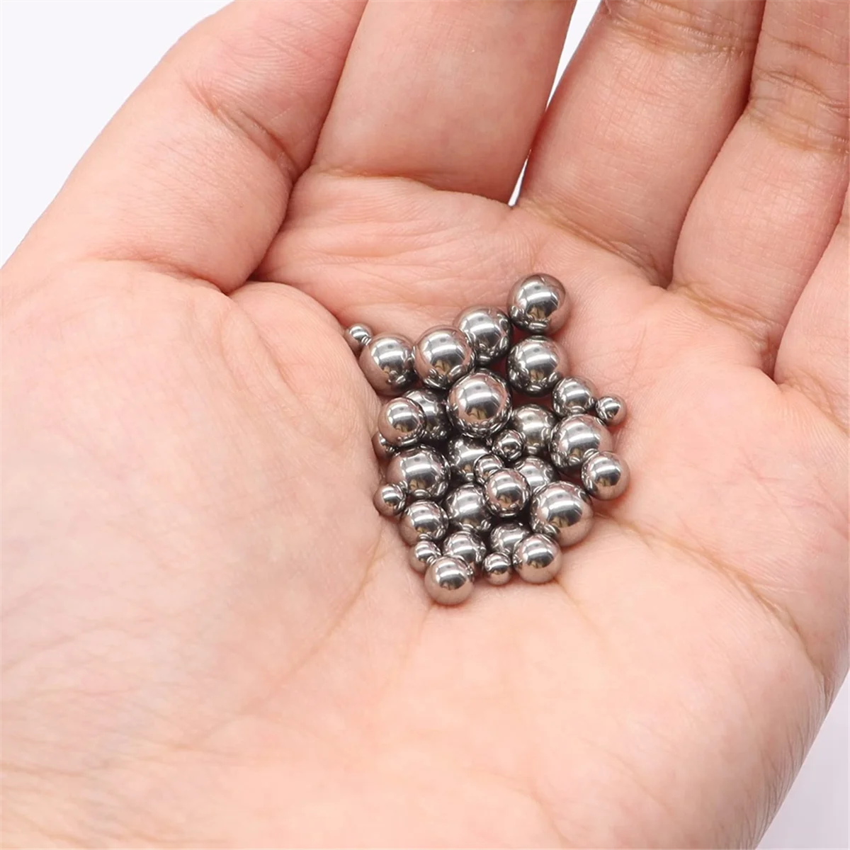 600Pcs 12 Size Stainless Steel Precision Steel Balls 1-8mm Metric Bicycle Bearing Balls Assortment Kit Mixing Balls