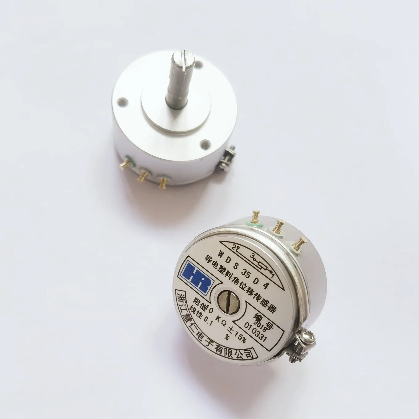 

Original new 100% WDS35D4 WDD35D4 1K 2K 5K 10K 0.1% 0.5% linear conductive plastic angular displacement sensor (SWITCH)