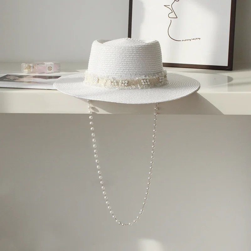 White Straw Hat with Pearl Chain Summer Brimed Pearl Panama Hat Vocational Travel Casual French Style Flat Fedora Jazz Cap Women