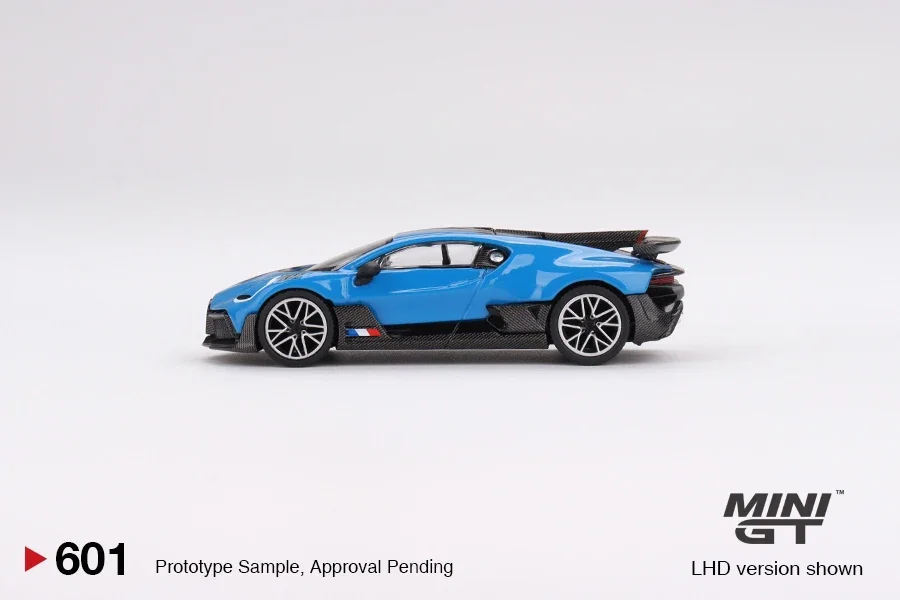 Minigt 1/64 Bugatti Divo Blu Bugatti รถ MGT00601-CH อัลลอยด์หล่อเหล็กโมเดลเด็กของขวัญคริสต์มาสของเล่นสำหรับเด็กผู้ชาย