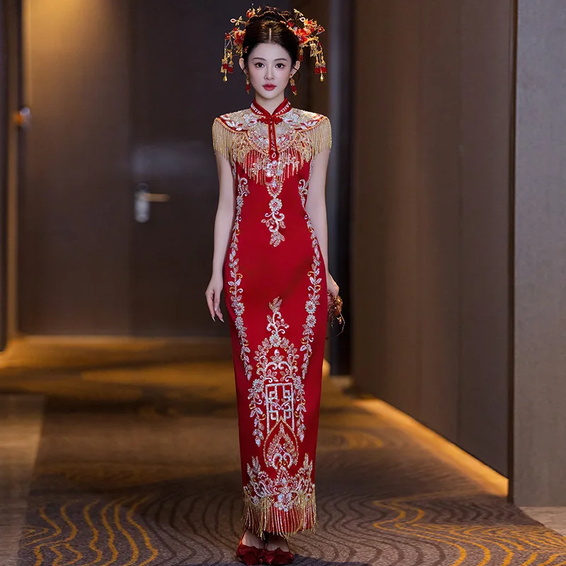 

Китайская невеста, блестки, бисер, кисточки, свадебное платье, тонкий Cheongsam с высоким разрезом, китайский стиль, свадебный комплект с вышивкой Феникса