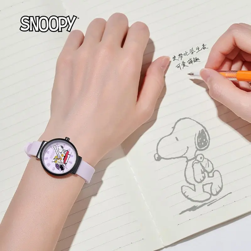 Snoopy kawaii anime peripheral cartoon watch female student fashion cartoon cute trend waterproof children\'s cute quartz watch