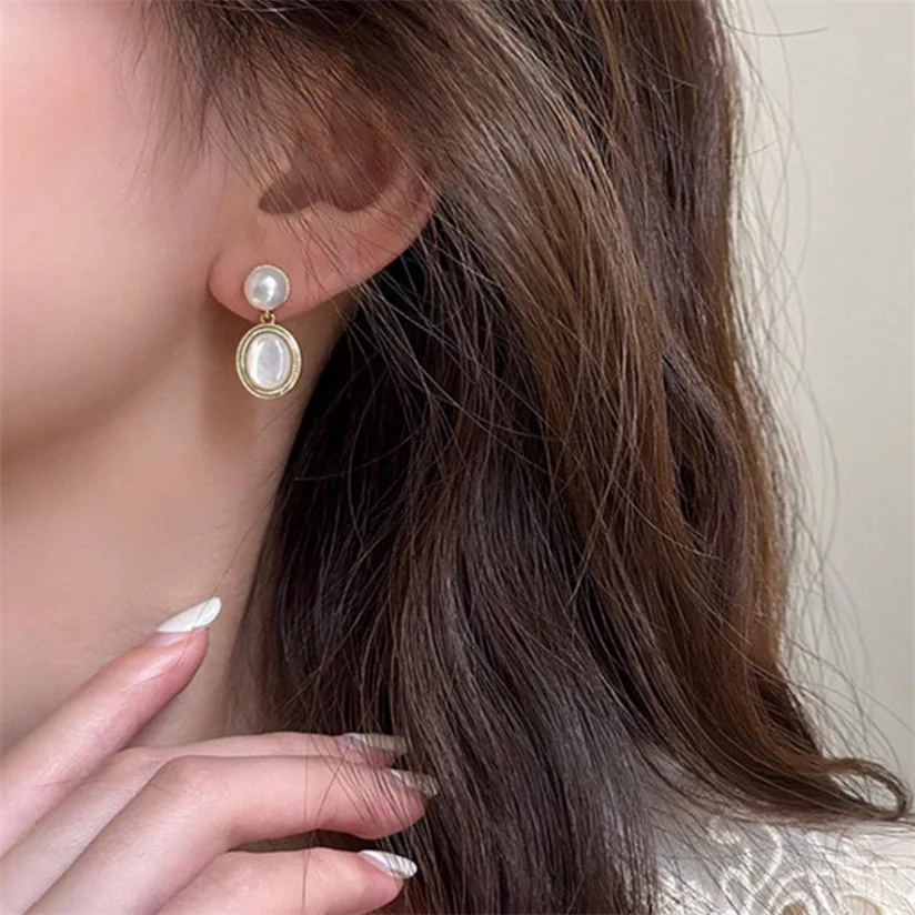 

South Korea Fashion New Light Luxury Simple Classic Pearl Drop Earrings Birthday Party Gift Woman Jewelry Stud Earrings
