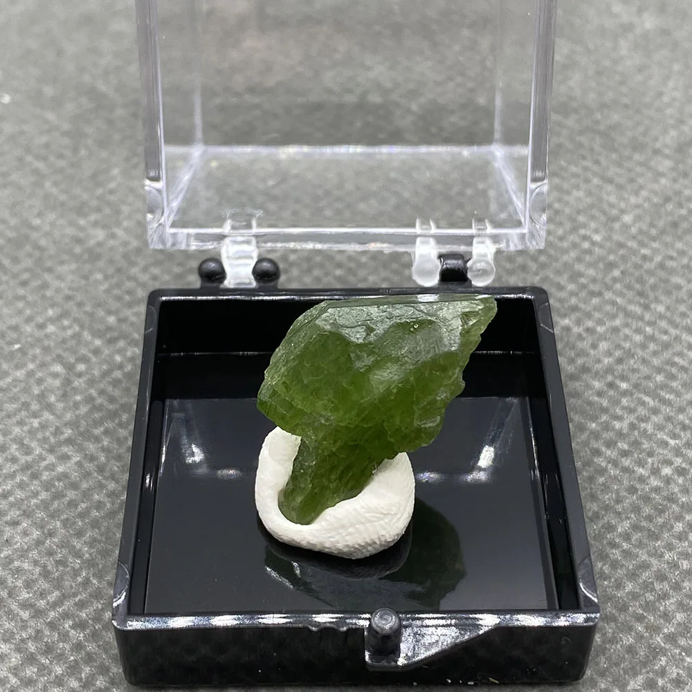 100% Natural rare big crystal Ludlamite mineral specimen stones and crystals  quartz gemstones