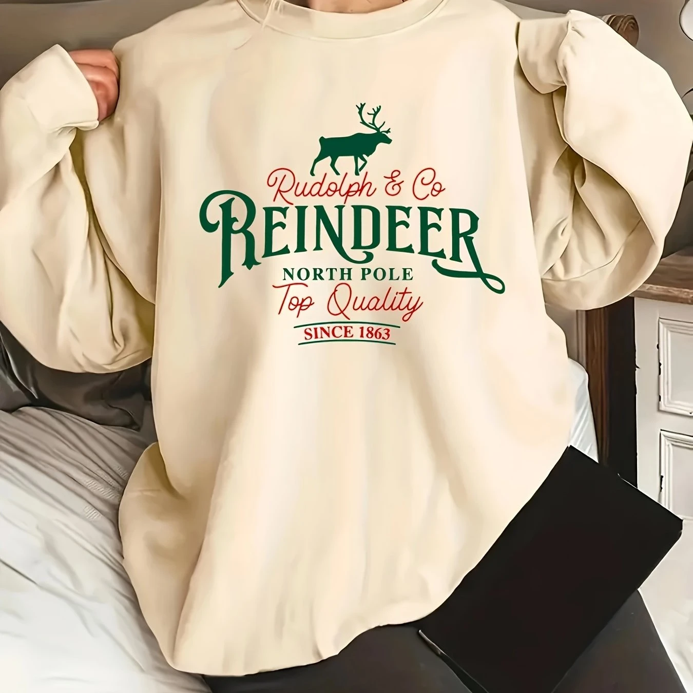 Cozy Winter Christmas Print Sweatshirt Long Sleeve Crew Neck Casual Womens Clothing For Holiday Season Festive Red Green Pattern