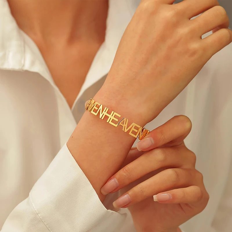 Custom Stainless Steel Name Open Bracelet Personalized Women's Fashion Name Bangle Custom 18K Gold Bracelet Gift For Girlfriend