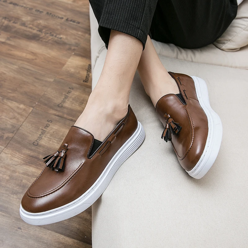 Male Wedding Party Flats Tasseled Loafers Casual Business Footwea Leather Mens Shoes New Dress Shoes Slip-on Office Formal Shoes