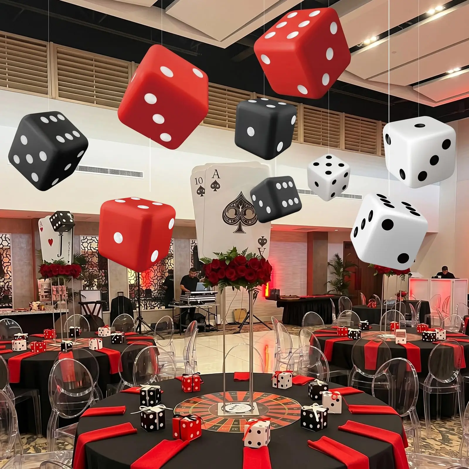 2D Casino-Nacht Party-Dekorationen Rote Vorhänge Poker-Würfel Banner Fotorequisiten Bar-Hängedekoration für Geburtstags-Themen-Events