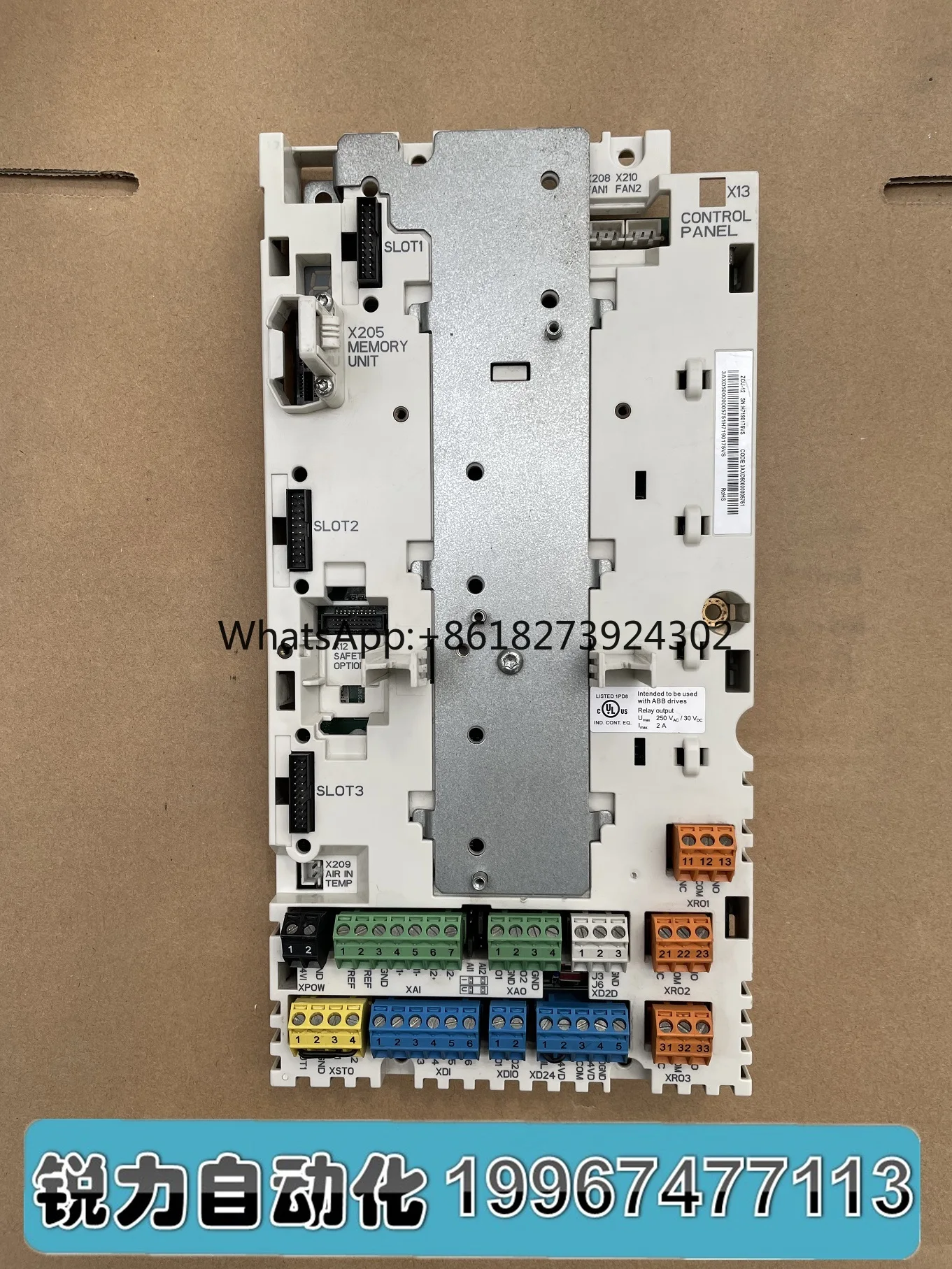 Carte principale de panneau de commande de la série Sicile d'ABB ACS880 ZCU-12 carte petd'e/s de signal terminal de carte d'unité centrale