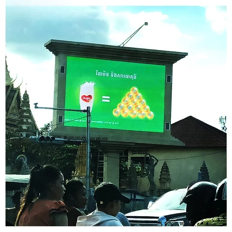High-resolution LED displays from outdoor full-color manufacturers