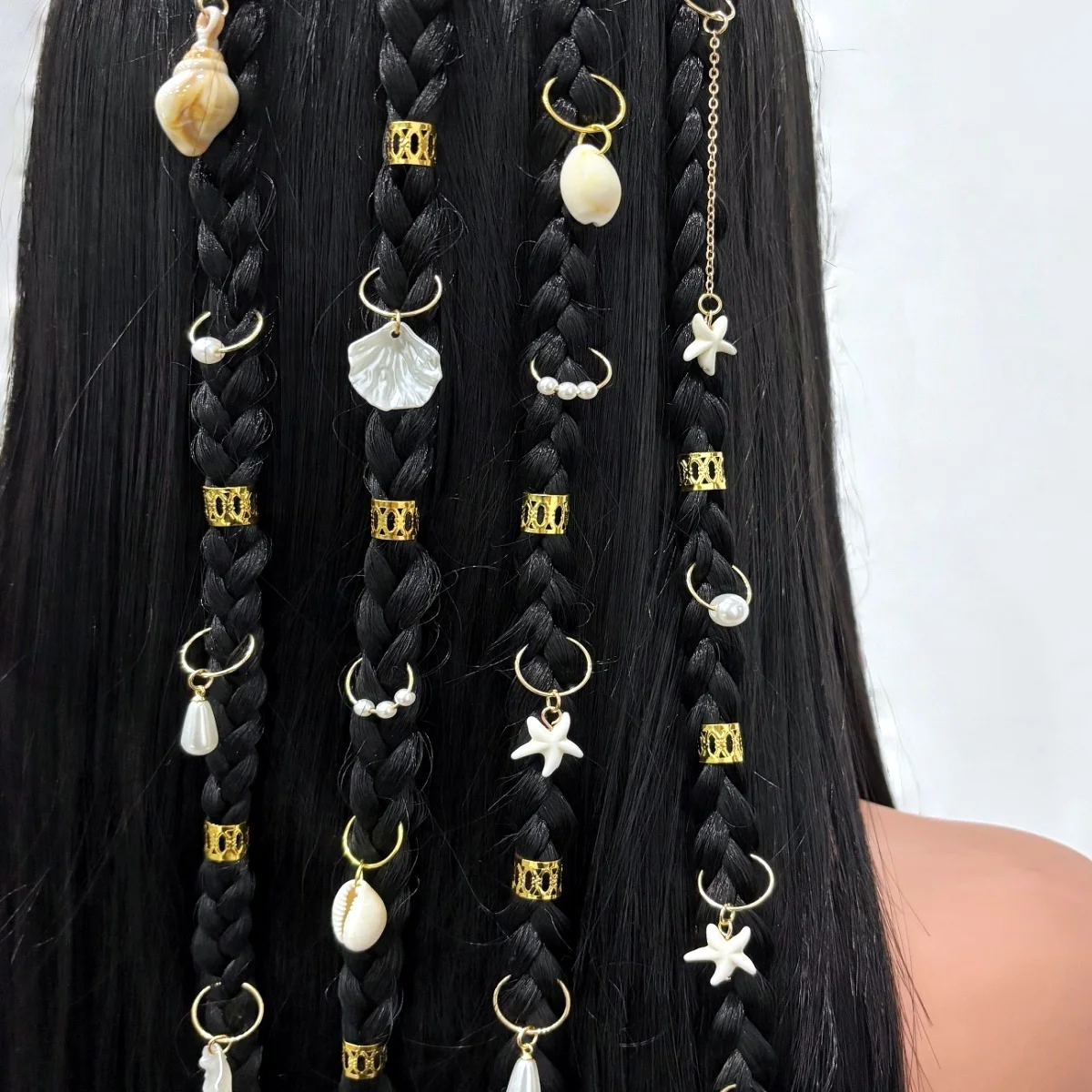26PCS Colgante de estrella de concha más vendido, elegante y versátil, rastas, adecuado tanto para hombres como para mujeres